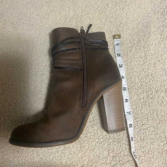 🌸 George 🌸 dark brown heeled booties - Picture 9 of 9